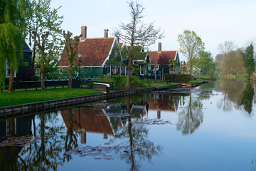 Obraz premium rural dutch country scenery of small old town Zaanse Schans, Netherlands