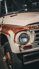 Fototapeta premium old rusty car