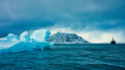 Calved icebergs and Kongsbreen ('Kings Glacier') in Kongsfjorden, Spitsbergen, Svalbard, Norway, Europe © pro photography plus