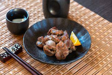 皿に盛った砂ズリ