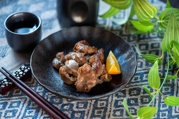 皿に盛った砂ズリ