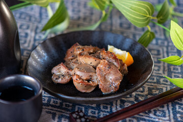 皿に盛った砂ズリ