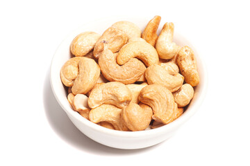 Fototapeta premium cashew nuts in bowl isolated on white