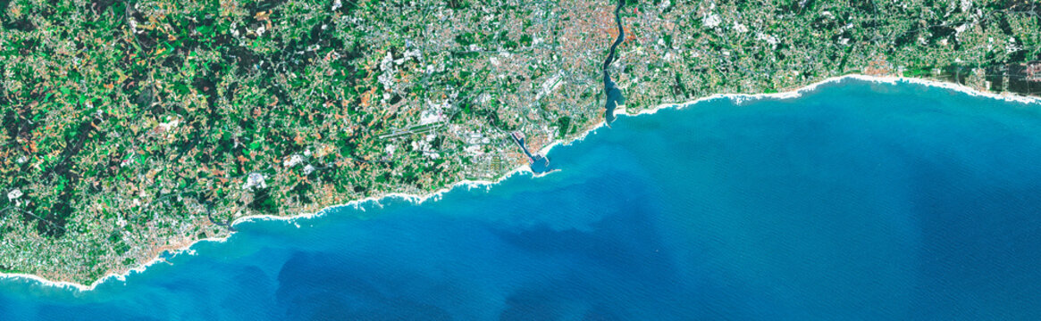 Porto on open data satellite image