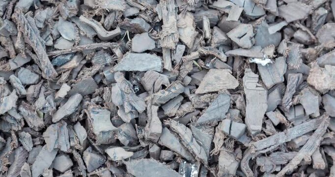 Texture ripped rubber ground mulch