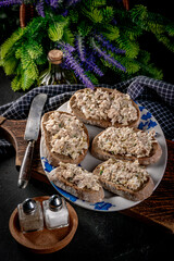 Sandwich with tuna paste and eggs.