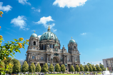 Berlin, germany, august 16, 2023. Berlin cathedral, berliner dom, located on museum island, showcasing its baroque architecture under a bright blue summer sky © Massimo Parisi