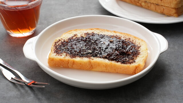 Roti Sisir, sliced ​​bread with chocolate filling, Indonesian food
