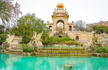 Fototapeta premium View of the beautiful fountain at the Ciutadella Park in Barcelona, Spain.