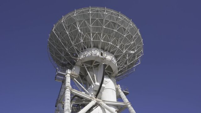 JAXA 内之浦宇宙空間観測所の20メートルアンテナ