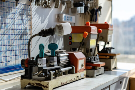 Key Cutting Machine and Tools in Workshop