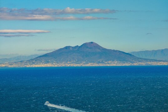 Isola di Capri (Campania, Italy) - The beautiful Capri island in the Naples gulf with awesome natural attractions. Here in particular with a typical landmark.