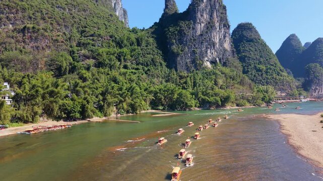 Aerial View of Li River, Yangshuo&rsquo;s Karst Mountains and Bamboo Rafts, Guilin