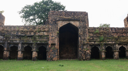 Entrance of Palace of Dhamoni Fort, Sagar, Madhya Pradesh, India.