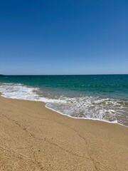 Obraz premium waves on the beach