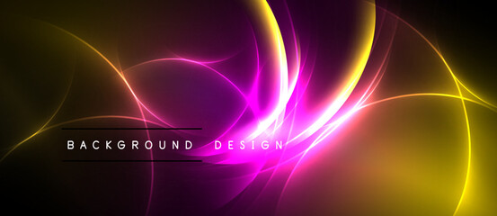 Obraz premium Abstract vibrant energy flows, golden, purple hues. Dynamic light streaks create modern background design. Bold text overlay present.