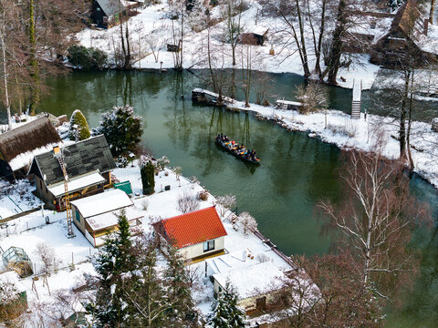 Kahnfahrt im Schnee