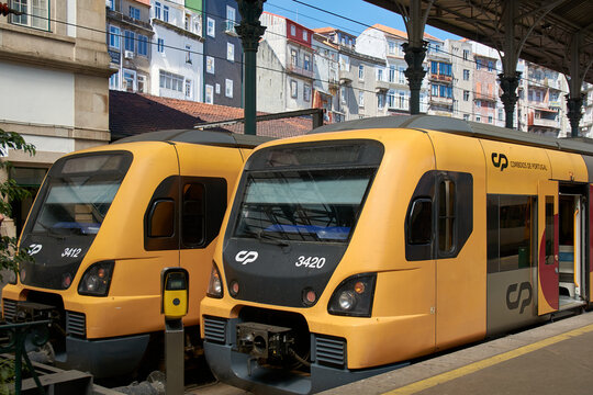 CP Comboios de Portugal Series 3400 yellow commuter trains parked at the platform of Sao Bento Railway Station, Porto, Norte, Portugal, Europe
