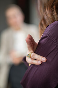 Shoulder-based EMDR self tapping method performed to support bilateral stimulation and emotional control. Highlights mindful execution and clinical technique.