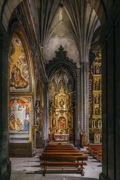 Interior of the Church of Santa Maria de Palacio, Golden Retablo, Vaulted Ceiling, Logrono, Spain