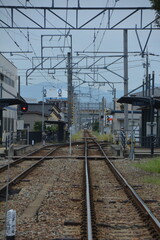 駅構内の線路と分岐路