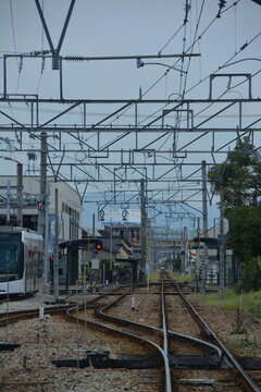 駅構内の線路と分岐路