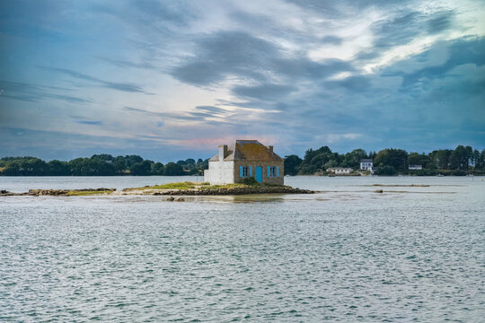 The Nichtarguer house of Saint-Cado in Brittany, on the Etel river
