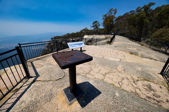 The view around Echo Point at Mt Buffalo on a summer's afternoon in the Victorian Alps, Australia