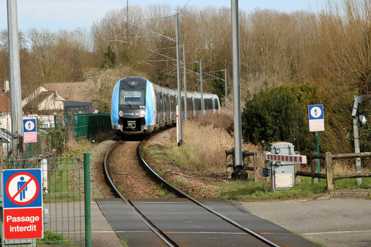 Gare de Sainte-Colombe Septveilles