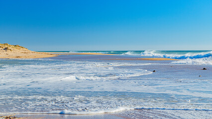 Spanish atlantic ocean waves and beaches © Olivier