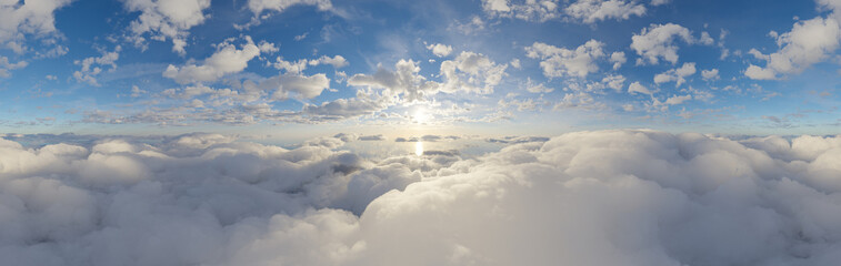 Naklejka premium Sunlit Fluffy Clouds Above the Horizon With Blue Sky Panorama and Serene Sunlight 3D Rendering