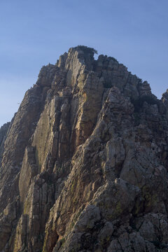 Salto del Gitano cliff Monfrague in vertical