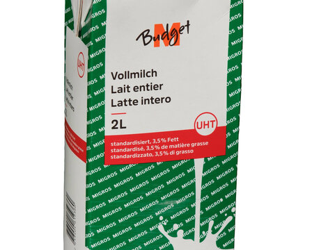 Migros M-Budget Milch Packung, 2L Schweizer Vollmilch, 3,5% Fett standarisiert, Luzern 27 Februar 2026