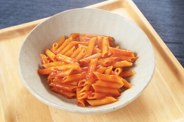 ペンネのトマトソース