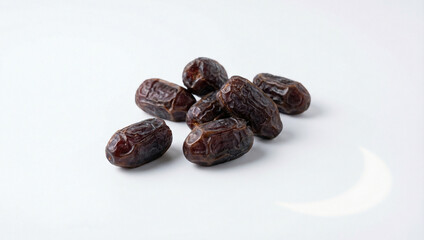 Obraz premium dates on a wooden background
