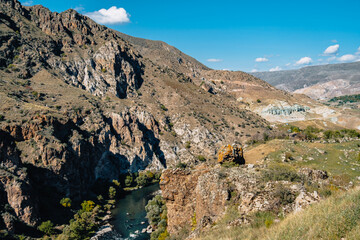 View on the Koura river gorge near Khertvisi in Georgia