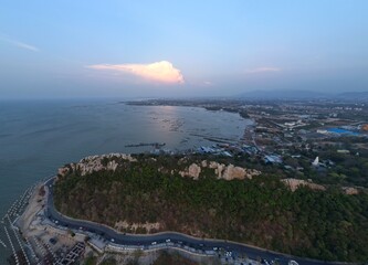 태국 방센 카오삼묵 전망대에서 내려다본 아름다운 바다 수평선과 해안 도로 전경  © rokacaptain