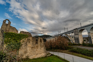 Obraz premium Isernia, Molise. Santo Spirito railway bridge 0226V