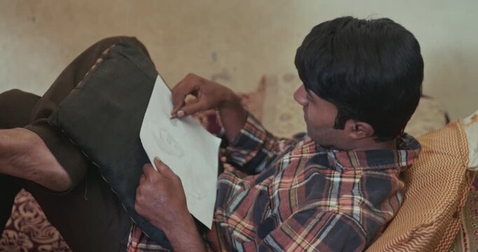 Indian Parents Forcing Artist Son into Engineering Study Despite No Interest, Facing Education Pressure, Anxiety, Depression, and Conflict with Family Expectations
