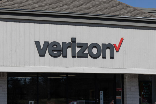 Verizon Wireless Retail Location. Verizon delivers mobile phone, high-capacity fiber optics and 5G communications.