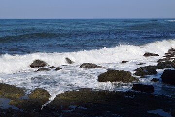 日本海の荒波 庄内海岸