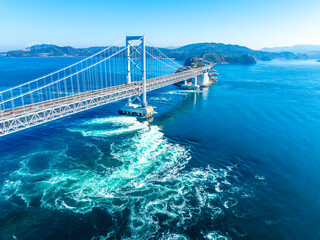 鳴門の渦潮（徳島県鳴門市）