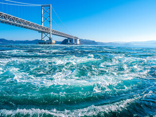 鳴門の渦潮（徳島県鳴門市）