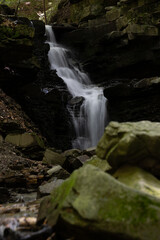 Obraz premium waterfall in the forest