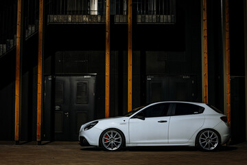 car on the street © Pawe