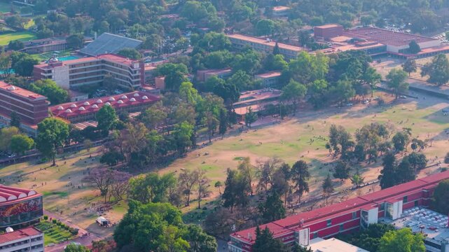 Heavy smog covering university campus in Mexico City