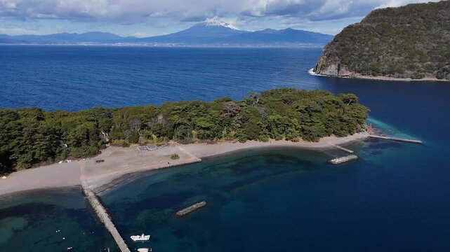 戸田・御浜岬と富士山- 静岡県沼津市,日本