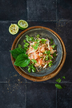 Thaill&auml;ndischer Pomelo Salat (Yam Som O)