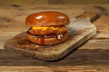 Savoure un cheeseburger à Smashburger