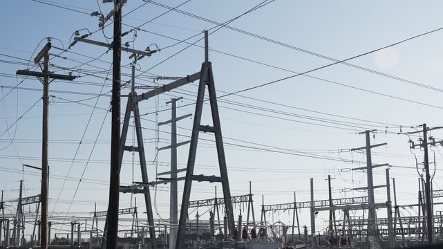 Electrical power distribution sub-station 